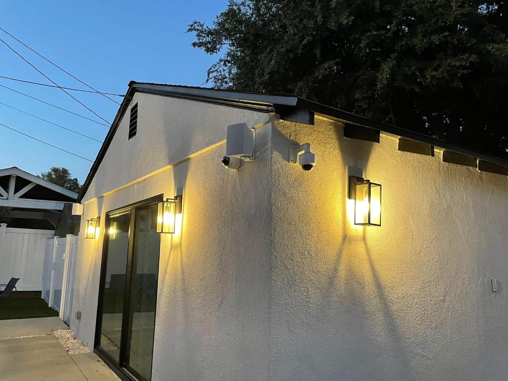 Hébergement de vacances Gated Private House With Own Parking Sherman Oaks Los Angeles