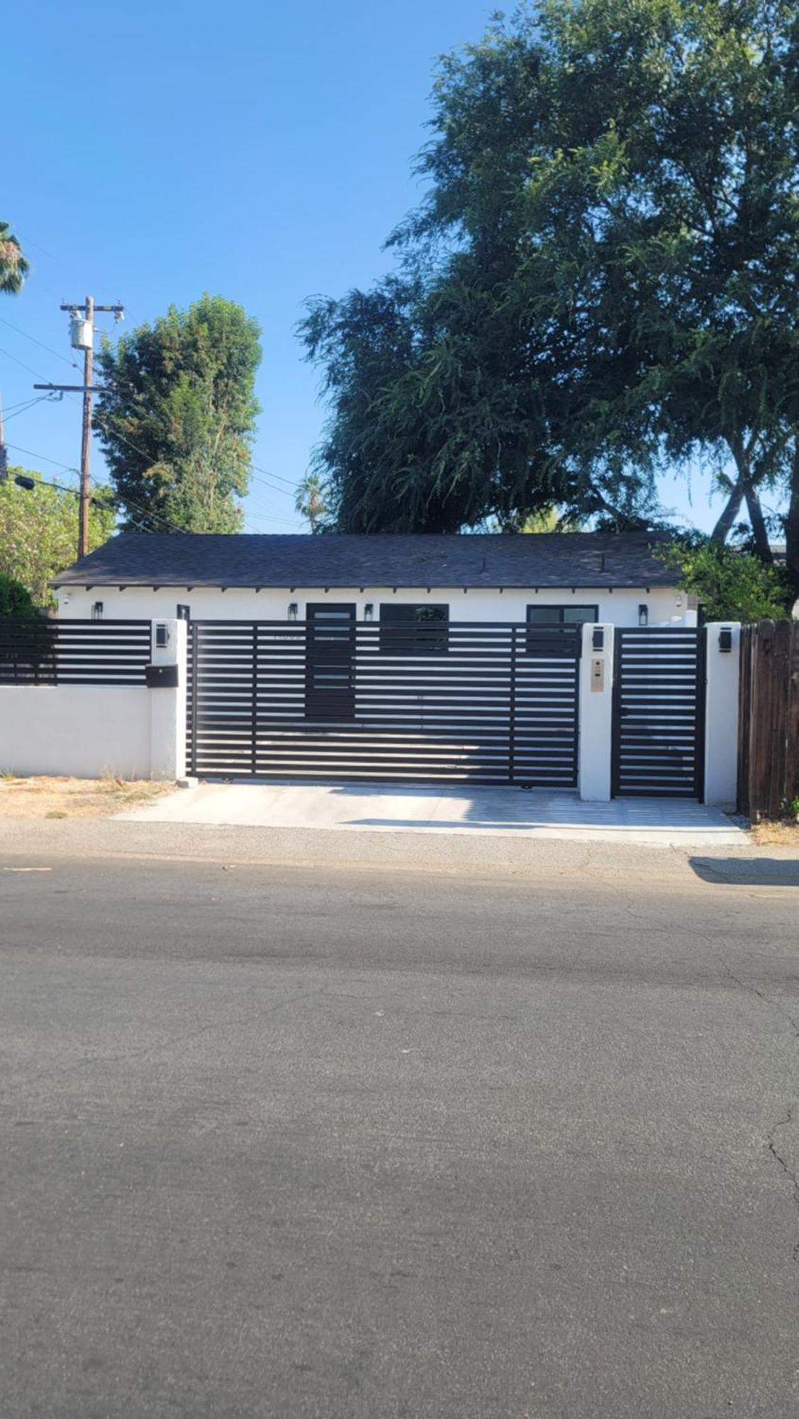 Gated Private House With Own Parking Sherman Oaks Hébergement de vacances *